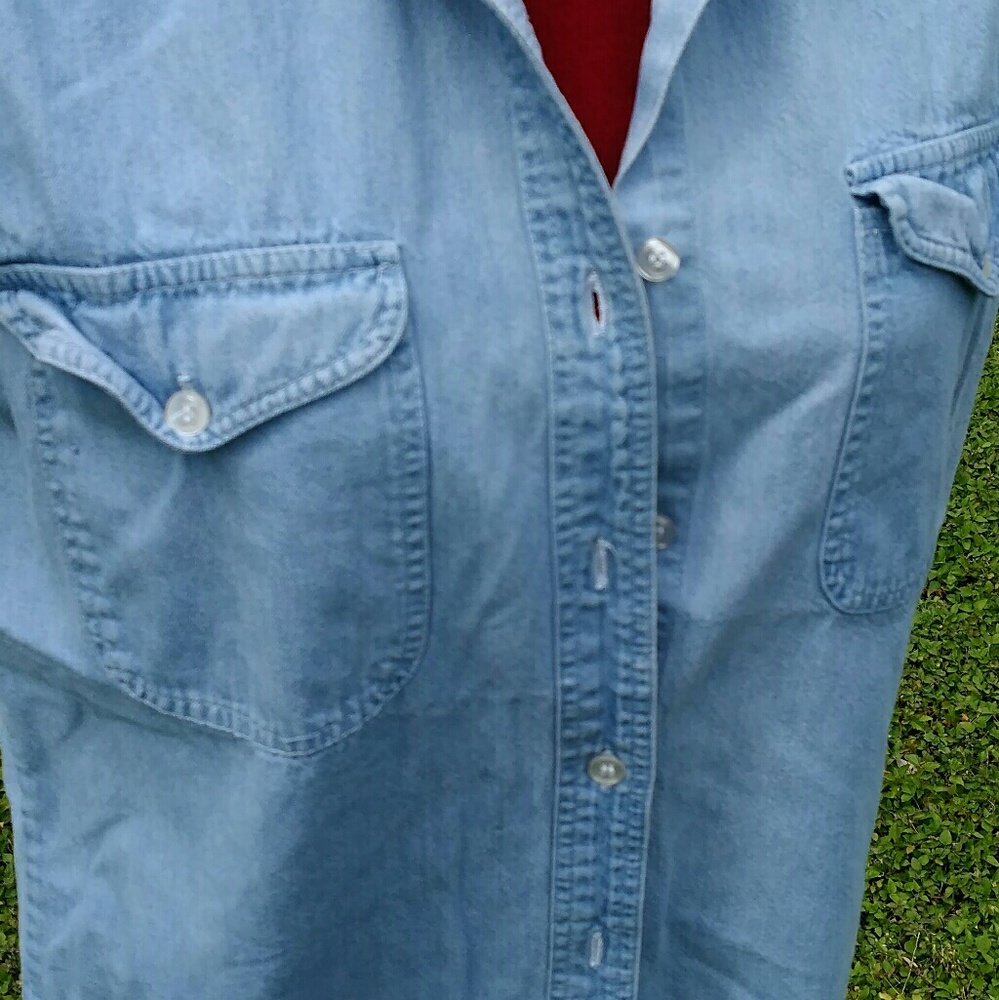Button Down top - Picture 3 of 4